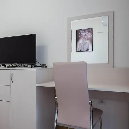 Apartament Labyrinth - Free Parking Space Included Varna