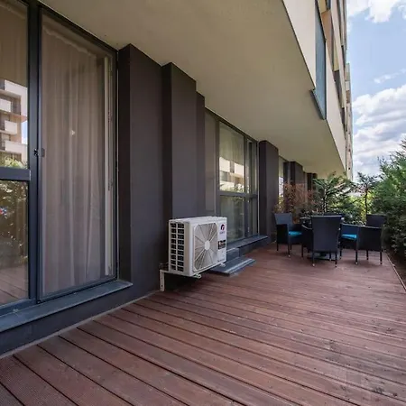 Apartament Labyrinth - Free Parking Space Included